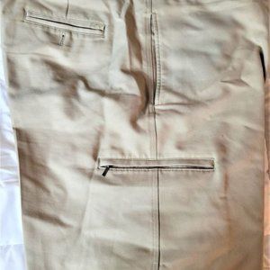 Greg Norman Men's Golf Shorts Size 40 Tan